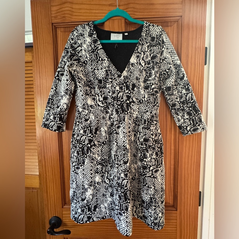 HD in Paris Textured Snakeskin Dress, Anthropologie Size Large